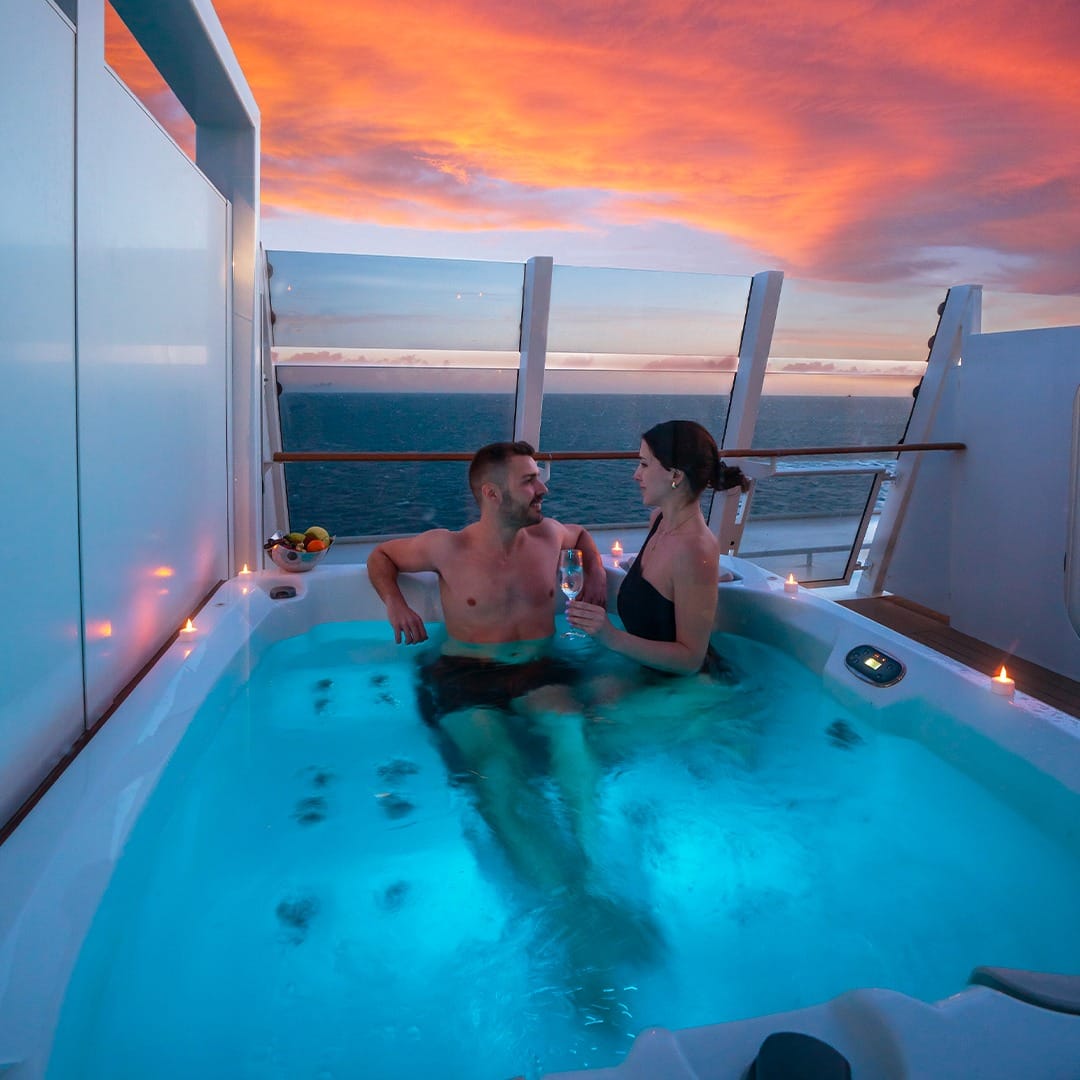 cruzeiros para lua de mel noivos no jacuzzi
