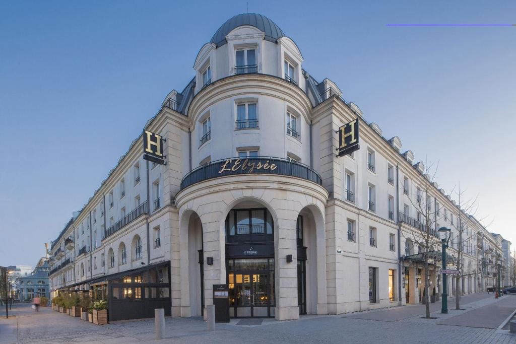hôtel l’elysée val d’europe