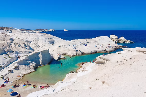 sarakiniko praia na grecia